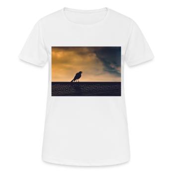 Singende Krähe - Frauen T-Shirt atmungsaktiv - Weiß - Vorne - AI Model Female 172 dark (172cm)
