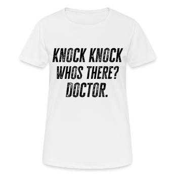 DOCTORS: Knock Knock Doctor - T-shirt respirant Femme - blanc - Devant - AI Model Female 172 dark (172cm)