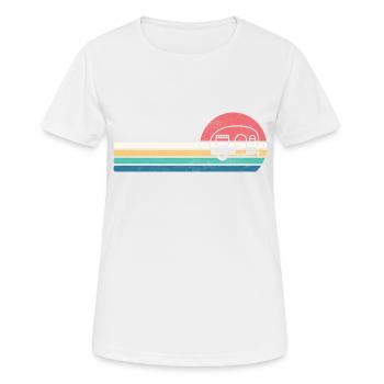 Camper Wohnmobil Vintage Retro Camping - Frauen T-Shirt atmungsaktiv - Weiß - Vorne - AI Model Female 172 dark (172cm)