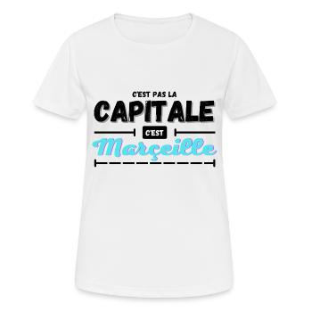 C'est pas la capitale c'est Marseille - T-shirt respirant Femme - blanc - Devant - AI Model Female 172 dark (172cm)