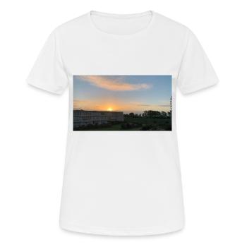 lever du soleil - T-shirt respirant Femme - blanc - Devant - AI Model Female 172 dark (172cm)