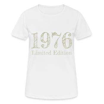 1976 - Frauen T-Shirt atmungsaktiv - Weiß - Vorne - AI Model Female 172 dark (172cm)