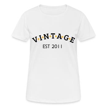 Jahrgang ist 2011 - Frauen T-Shirt atmungsaktiv - Weiß - Vorne - AI Model Female 172 dark (172cm)