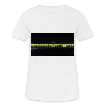Fußgänger im Tunnel vor einer Neonfarbe - Frauen T-Shirt atmungsaktiv - Weiß - Vorne - AI Model Female 172 dark (172cm)