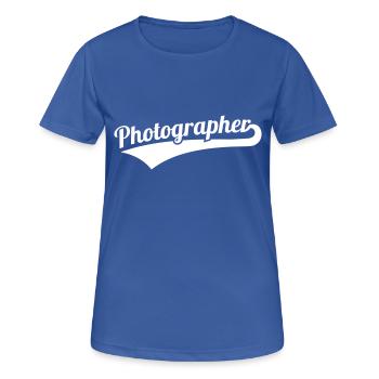 Photographer - Women's Breathable T-Shirt - royal blue - Front - AI Model Female 172 light (172cm)