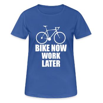 Fahrrad jetzt später arbeiten - Frauen T-Shirt atmungsaktiv - Royalblau - Vorne - AI Model Female 172 light (172cm)