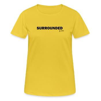 Umgeben von Idioten - Frauen T-Shirt atmungsaktiv - Sonnengelb - Vorne - AI Model Female 172 dark (172cm)