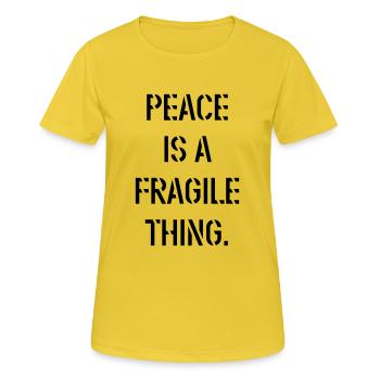 Frieden gegen Krieg statement pazifismus stencil - Frauen T-Shirt atmungsaktiv - Sonnengelb - Vorne - AI Model Female 172 dark (172cm)