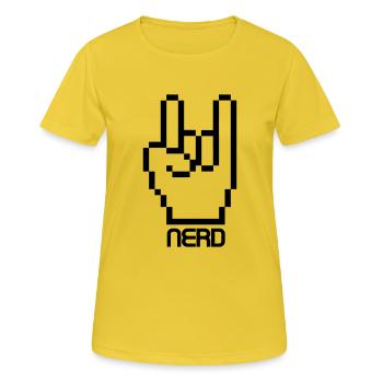 Nerd Gamer - T-shirt respirant Femme - jaune soleil - Devant - AI Model Female 172 dark (172cm)