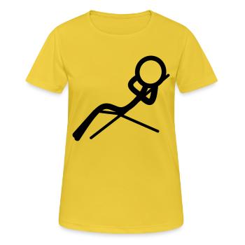 Stickman entspannt sich am Strand - Frauen T-Shirt atmungsaktiv - Sonnengelb - Vorne - AI Model Female 172 dark (172cm)