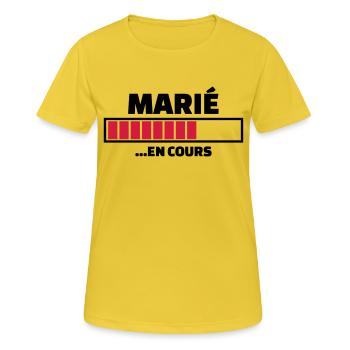 marié en cours - T-shirt respirant Femme - jaune soleil - Devant - AI Model Female 172 dark (172cm)