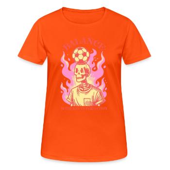Balance & Flames – Fußballkunst mit Schädel - Frauen T-Shirt atmungsaktiv - Neonorange - Vorne - AI Model Female 172 dark (172cm)