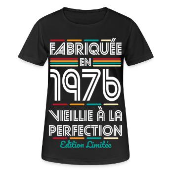 1976 – Hergestellt – Perfekt gereift - Frauen T-Shirt atmungsaktiv - Schwarz - Vorne - AI Model Female 172 light (172cm)
