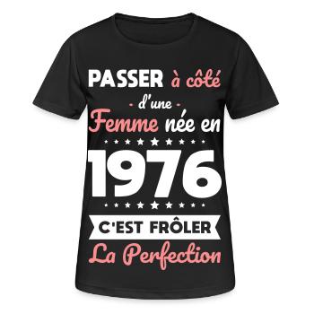 Geboren 1976 – Perfektion nahe - Frauen T-Shirt atmungsaktiv - Schwarz - Vorne - AI Model Female 172 light (172cm)