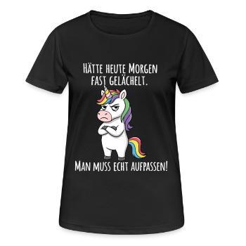 Fast gelächelt – Grummeliges Einhorn Morgenmuffel - Frauen T-Shirt atmungsaktiv - Schwarz - Vorne - AI Model Female 172 light (172cm)