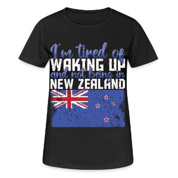 Müde vom Aufwachen ohne Neuseeland zu sein - Frauen T-Shirt atmungsaktiv - Schwarz - Vorne - AI Model Female 172 light (172cm)
