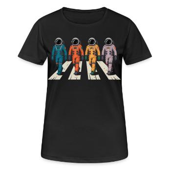 Retro Astronaut Shirt – Science Fiction - Frauen T-Shirt atmungsaktiv - Schwarz - Vorne - AI Model Female 172 light (172cm)