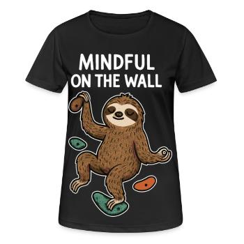 Attentif sur le mur – Paresseux zen sur le mur - T-shirt respirant Femme - noir - Devant - AI Model Female 172 light (172cm)