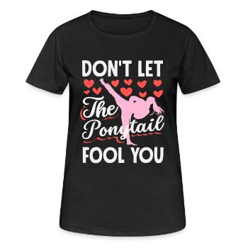 Unterschätze nie den Pferdeschwanz Karate Girl - Frauen T-Shirt atmungsaktiv - Schwarz - Vorne - AI Model Female 172 light (172cm)