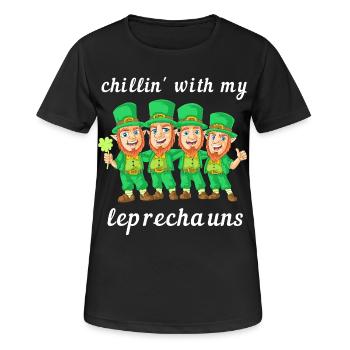 Chillin mit meinen Koboldn St. Patrick's Day - Frauen T-Shirt atmungsaktiv - Schwarz - Vorne - AI Model Female 172 light (172cm)