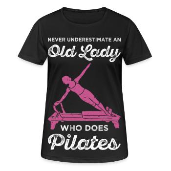 Unterschätze niemals eine alte Frau, die Pilates macht - Frauen T-Shirt atmungsaktiv - Schwarz - Vorne - AI Model Female 172 light (172cm)