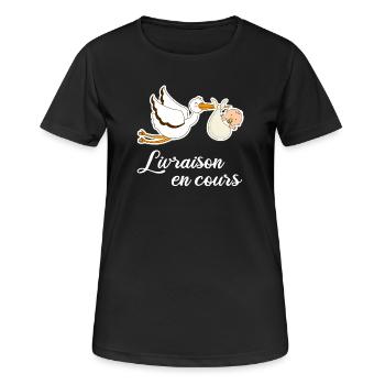 Livraison en cours cigogne grossesse - T-shirt respirant Femme - noir - Devant - AI Model Female 172 light (172cm)