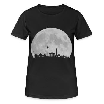 Berlin Skyline vor Mond Fernsehturm Bundestag - Frauen T-Shirt atmungsaktiv - Schwarz - Vorne - AI Model Female 172 light (172cm)