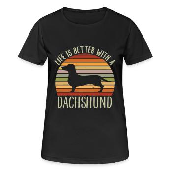 Das Leben ist besser mit einem Dackel, Sunset Doxie - Frauen T-Shirt atmungsaktiv - Schwarz - Vorne - AI Model Female 172 light (172cm)