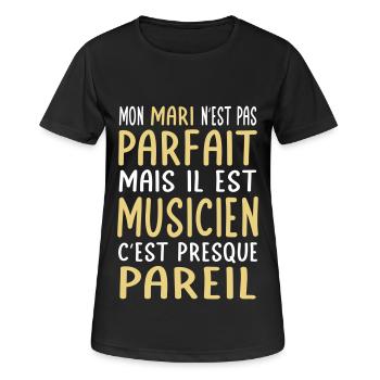 Mein Mann ist nicht perfekt, aber er ist Musiker - Frauen T-Shirt atmungsaktiv - Schwarz - Vorne - AI Model Female 172 light (172cm)