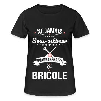Sous-estimer une quadragénaire qui bricole - T-shirt respirant Femme - noir - Devant - AI Model Female 172 light (172cm)