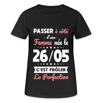 Anniversaire - Née le 26 Mai Frôler perfection - T-shirt respirant Femme - noir - Devant - AI Model Female 172 light (172cm)