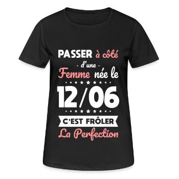Anniversaire - Née le 12 Juin Frôler perfection - T-shirt respirant Femme - noir - Devant - AI Model Female 172 light (172cm)