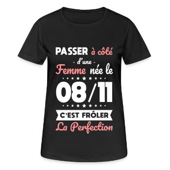 Anniversaire - Née 8 Novembre Frôler perfection - T-shirt respirant Femme - noir - Devant - AI Model Female 172 light (172cm)