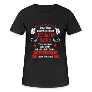 Frau vergeben an einen Dezember Mann Geschenk - Frauen T-Shirt atmungsaktiv - Schwarz - Vorne - AI Model Female 172 light (172cm)