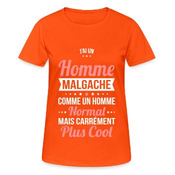 J'ai un homme Malgache plus cool - T-shirt respirant Femme - orange néon - Devant - AI Model Female 172 dark (172cm)