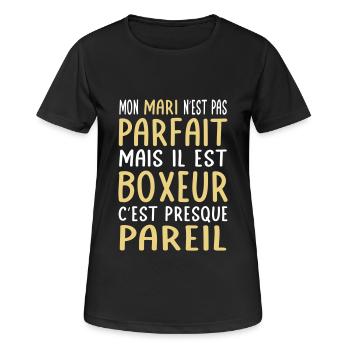 Mein Mann ist nicht perfekt, aber er ist Boxer - Frauen T-Shirt atmungsaktiv - Schwarz - Vorne - AI Model Female 172 light (172cm)