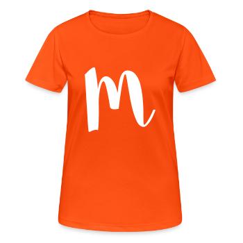Lettre m - T-shirt respirant Femme - orange néon - Devant - AI Model Female 172 dark (172cm)