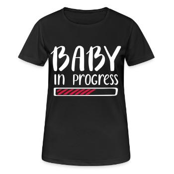 Baby in Progress Arbeit Schwangerschaft Pregnant - Frauen T-Shirt atmungsaktiv - Schwarz - Vorne - AI Model Female 172 light (172cm)