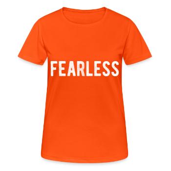 Furchtloses T-Shirt - Frauen T-Shirt atmungsaktiv - Neonorange - Vorne - AI Model Female 172 dark (172cm)
