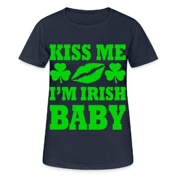kiss me im irish baby - Women's Breathable T-Shirt - dark navy - Front - AI Model Female 172 light (172cm)