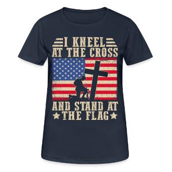 Ich knie am Kreuz und stehe an der Fahne - Frauen T-Shirt atmungsaktiv - Dunkelnavy - Vorne - AI Model Female 172 light (172cm)