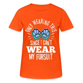Je ne le porte que depuis que je ne peux pas porter ma fursuit - T-shirt respirant Femme - orange néon - Devant - AI Model Female 172 dark (172cm)