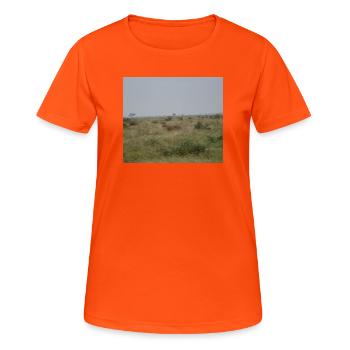 Lion dans la savane au crépuscule - T-shirt respirant Femme - orange néon - Devant - AI Model Female 172 dark (172cm)