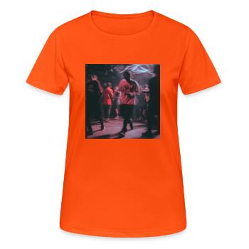Techno dude - Frauen T-Shirt atmungsaktiv - Neonorange - Vorne - AI Model Female 172 dark (172cm)