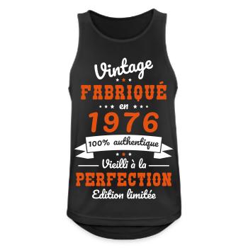 1976 – Vintage – Aged to perfection - Men's Breathable Tank Top - black - Front - Nick (188cm)