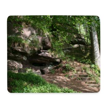 Chemin rocheux dans la lumière de la forêt / Forêt-Noire du Nord - Tapis de souris (format paysage) - blanc - Devant