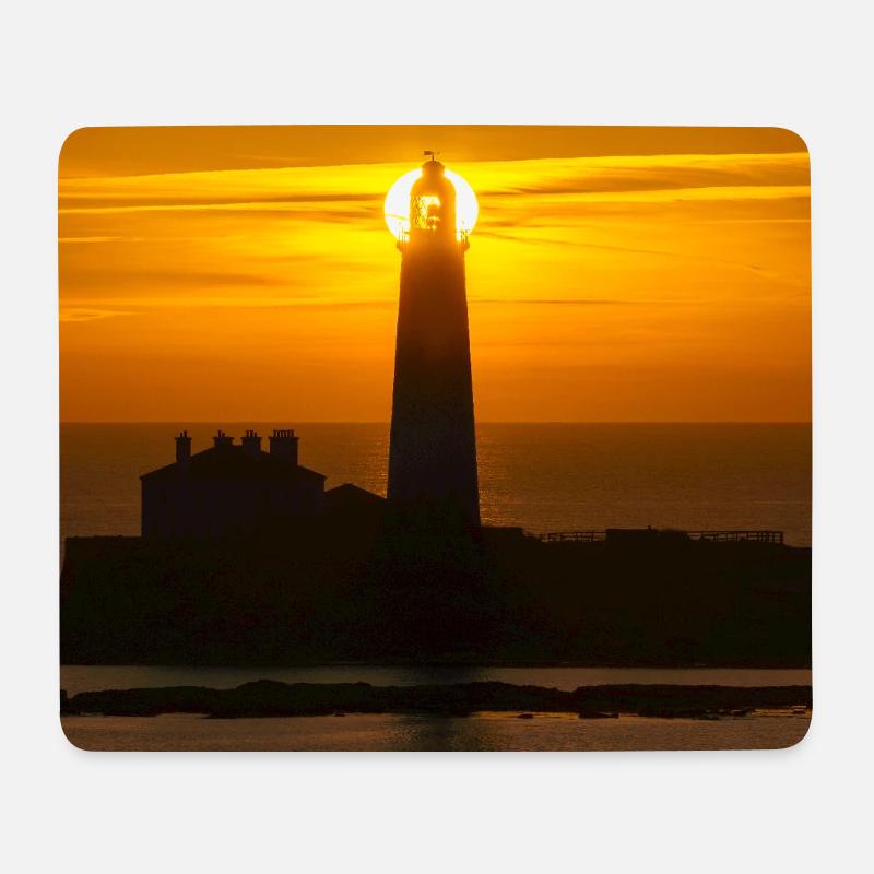 Sonnenaufgang St. Marys Leuchtturm - Mousepad (Querformat) - Weiß