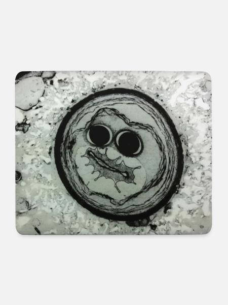 Planetengesicht mit Sonnenbrille - Mousepad (Querformat) - Weiß