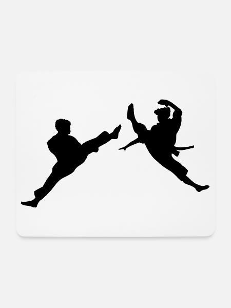 Zwei fliegende Karate-Kick oder Teakwondo-Kick - Mousepad (Querformat) - Weiß