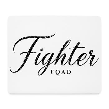 Fighter FQAD – Zeig, dass du Kämpfer bist - Mousepad (Querformat) - Weiß - Vorne